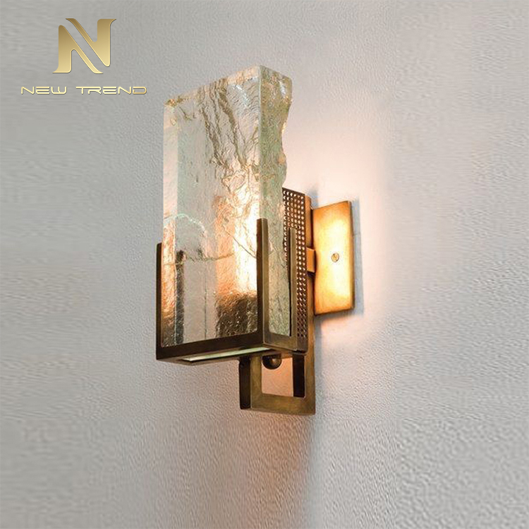 Wholesale residential decoration iron frame glass lampshade modern led wall light WM00303