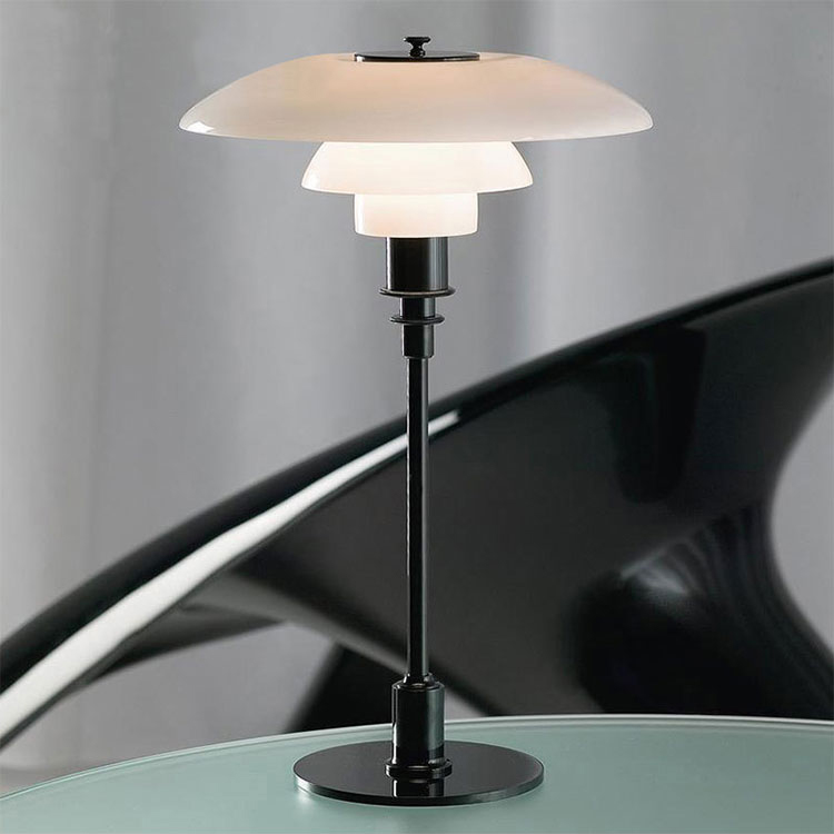 Simple Nordic Light luxury creative personality Italian glass led table lamp T2028