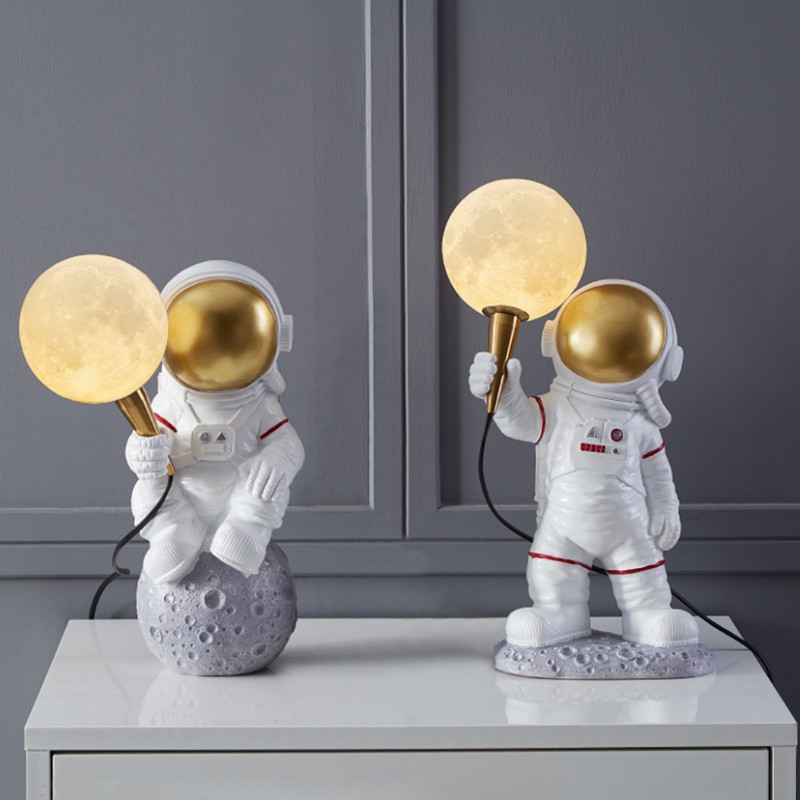 Simple Nordic lunar astronaut resin led table lamp T3286