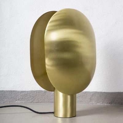 Light luxury simple Nordic postmodern metal led table lamp T590