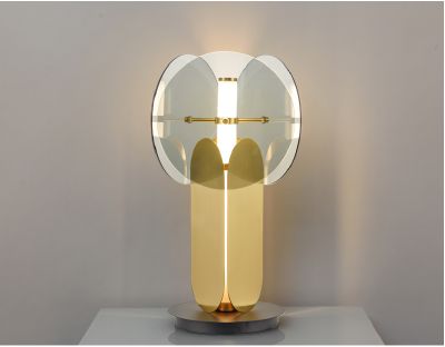 Light luxury simple Nordic postmodern light luxury postmodern metal table lamp LED table lamp T983