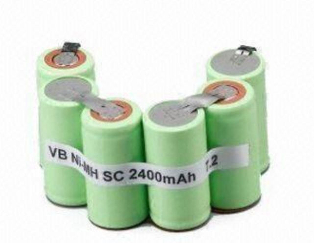 高品质 7.2V NiMH 可充电电池组，由 6 x 2,400mAh 圆柱形 SC 电池供电