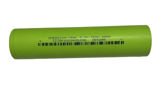 3.2V LiFePO4 32140 可充電電池，容量為 15Ah，放電電流為 1C