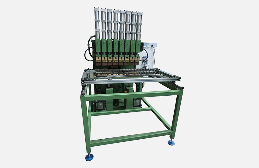 Multi-cylinder row welding machine-welded wire mesh machine