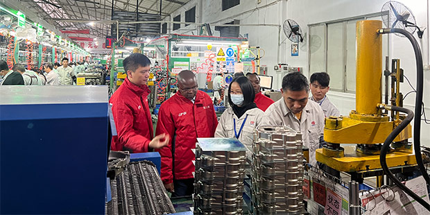 Foreign commodity inspectors visited Sanya factory and inspected Sanya products, Sanya got “pass” ag