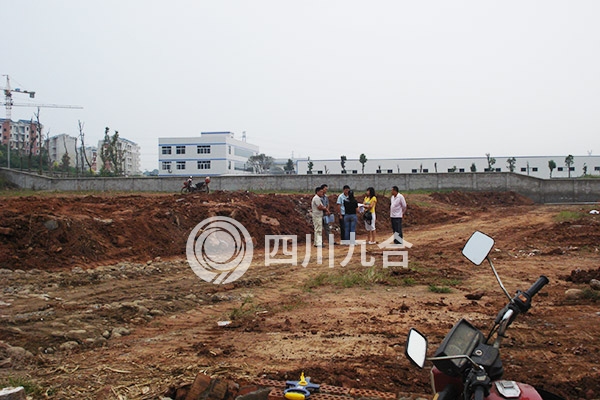 成都德尔玛涂料有限公司新建1500ta制鞋涂料生产加工项目设立安全评价报告——化工，现场勘察的照片