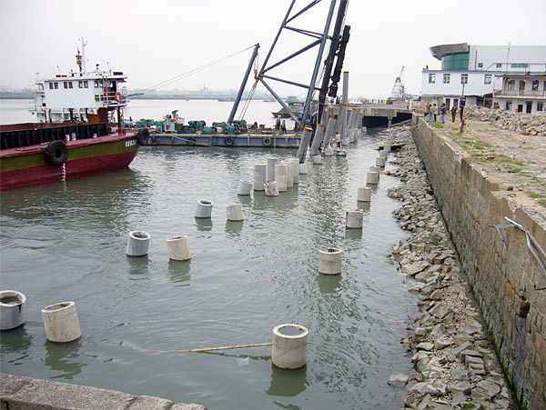 广东物资集团码头改造工程--采用700mmPHC管桩