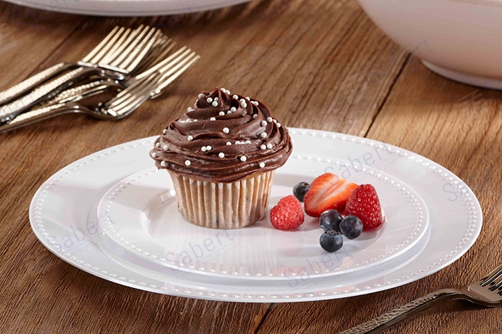 7.5 in Pearl rim round plate
